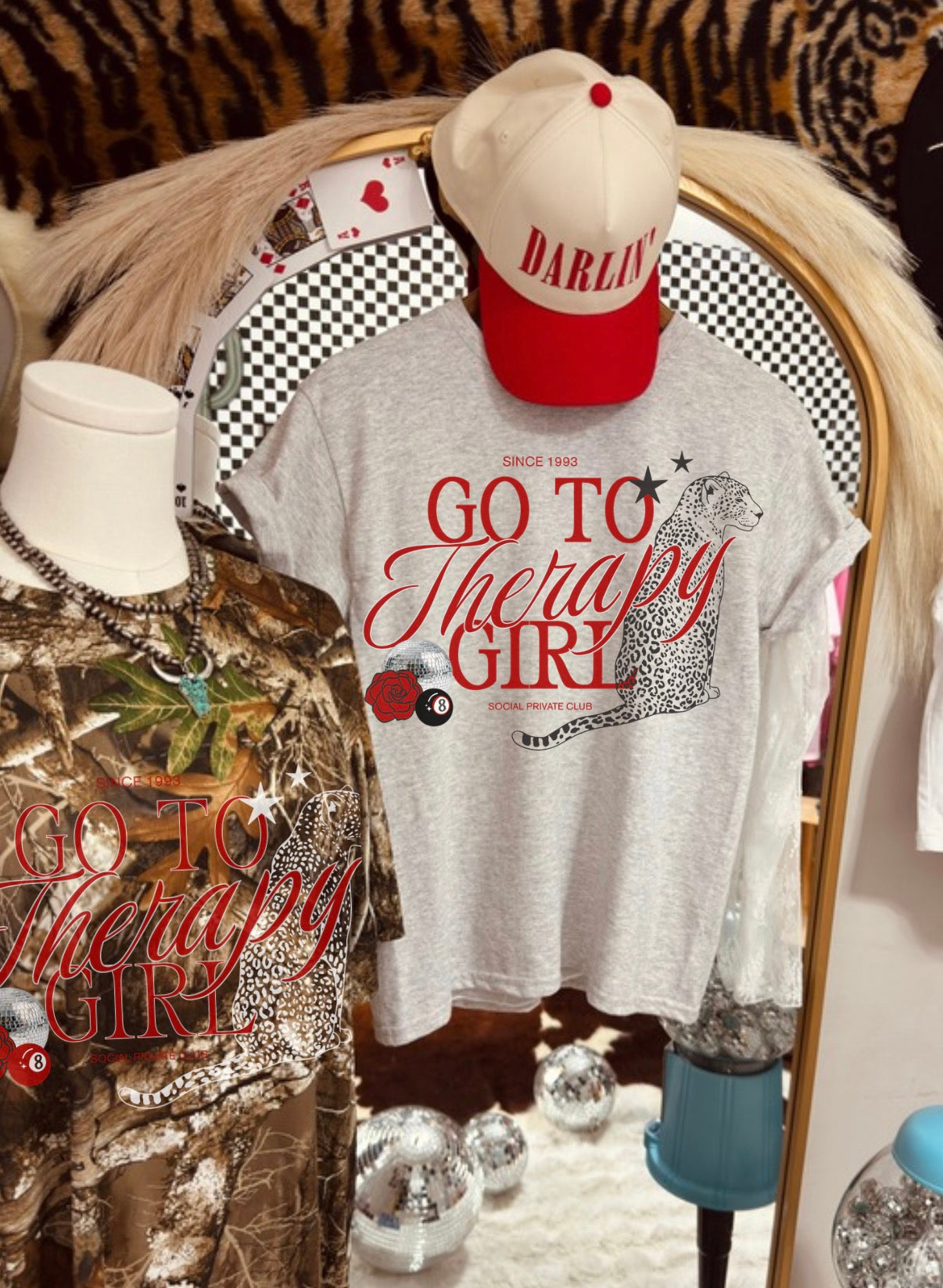 Girl go to therapy PNG (3 variants)